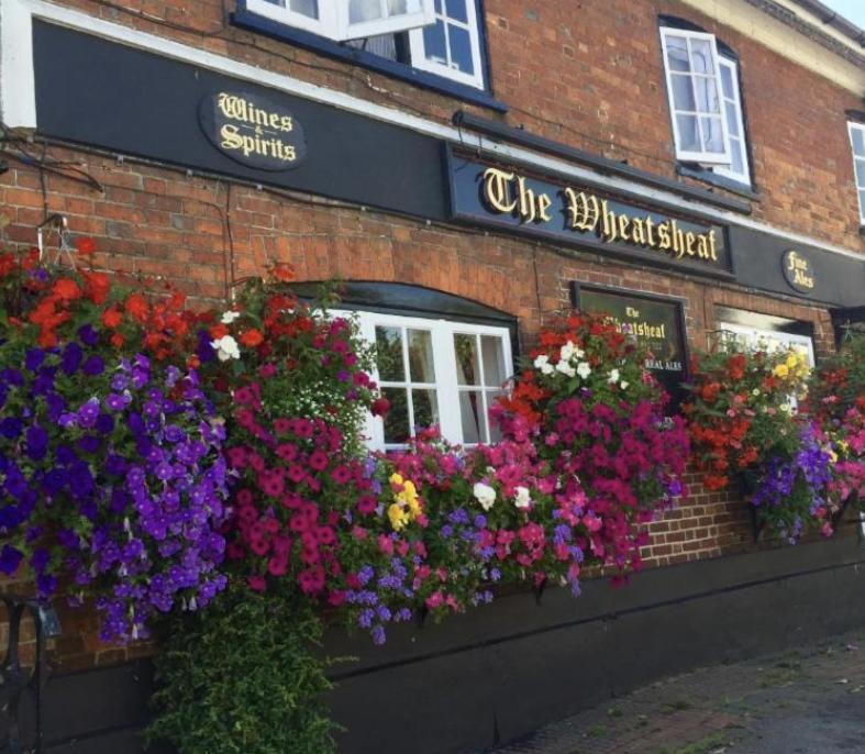 Hotel The Wheatsheaf Bramley  Extérieur photo