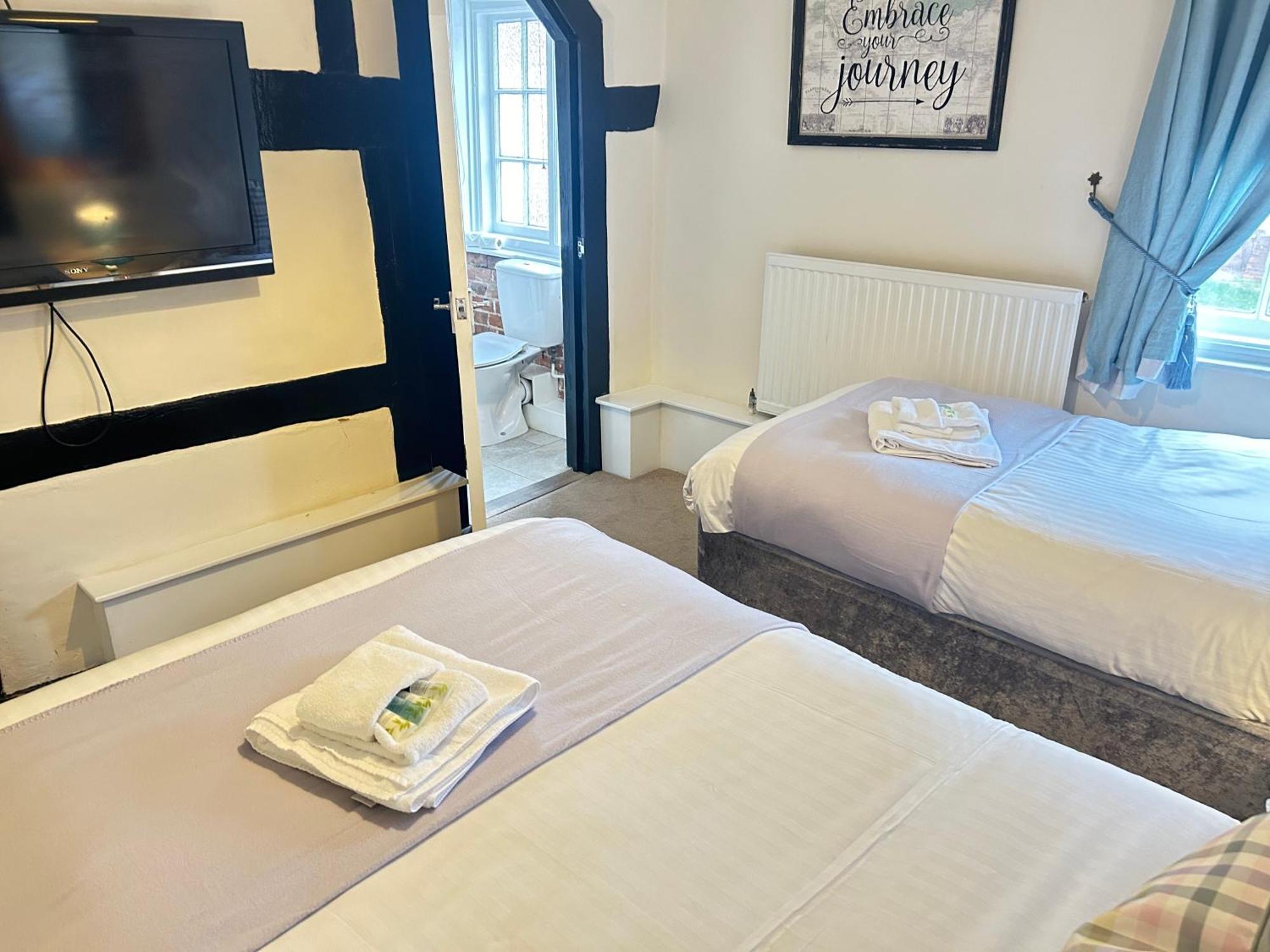 Hotel The Wheatsheaf Bramley  Extérieur photo