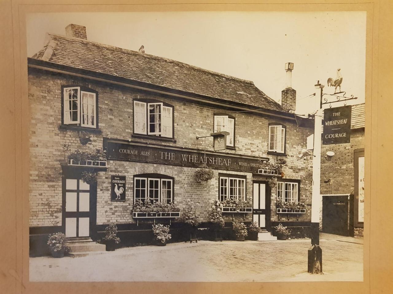 Hotel The Wheatsheaf Bramley  Extérieur photo